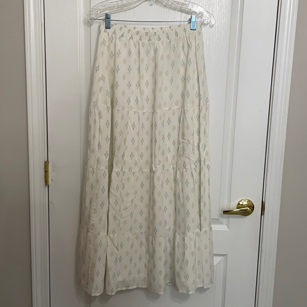 Maxi skirt in new condition never worn